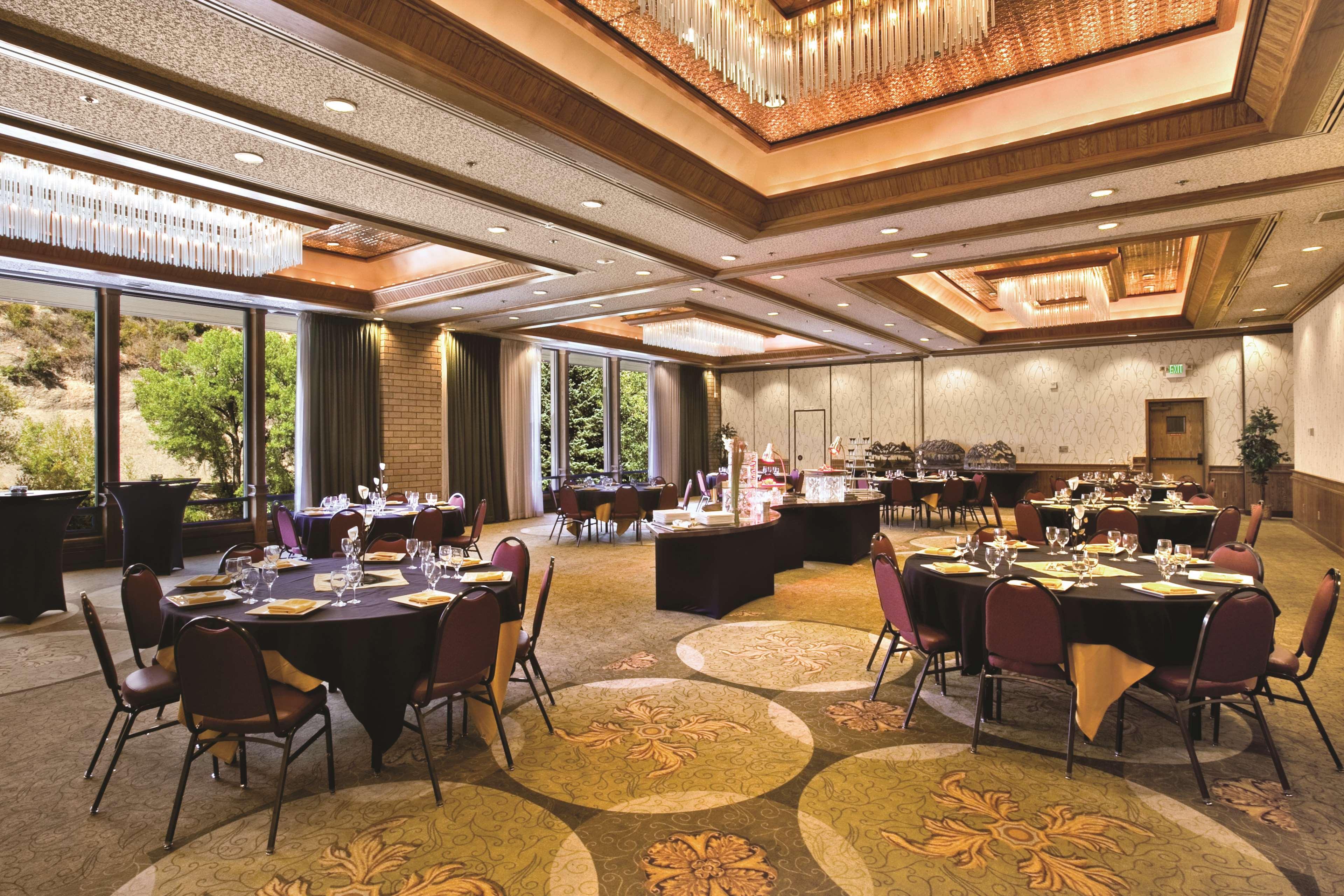Hotel Doubletree By Hilton Durango Restaurante foto